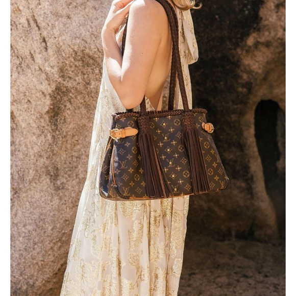 Authentic Louis Vuitton, that’s been refurbished and wallet - Picture 1 of 16